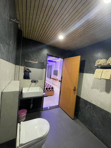 Bathroom 4, The samsara Hotel by Satyug, Ujjain