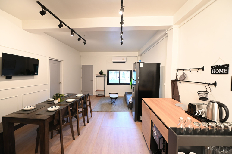 Living area 3, La Or Heritage Suites MRT Hua Lamphong, Bang Rak
