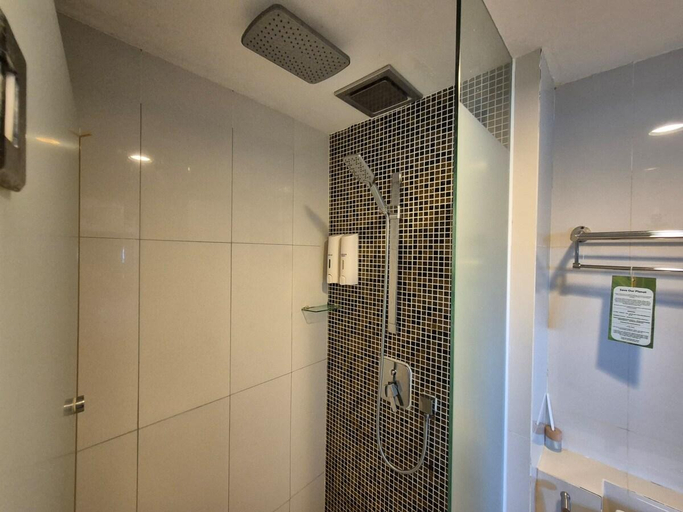 Bathroom 3, COZY Family Studio @ SCSP Suite (COZY600), Kota Kinabalu