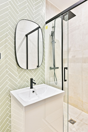 Bathroom 3, Appartements rue des Jeuneurs, Paris