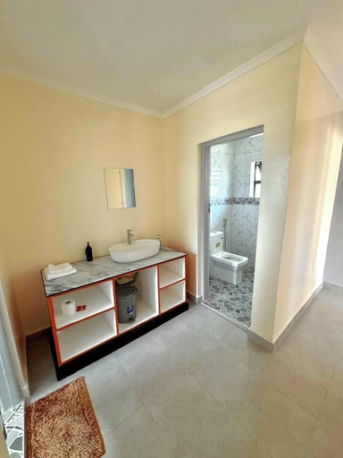 Bathroom 5, Ngatuny Safari Cottages, Narok West