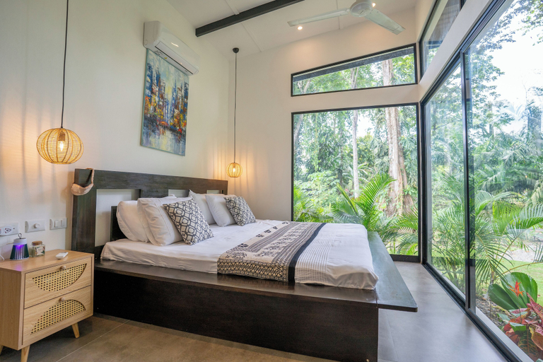 Room 3, Anusara Dream House, Talamanca
