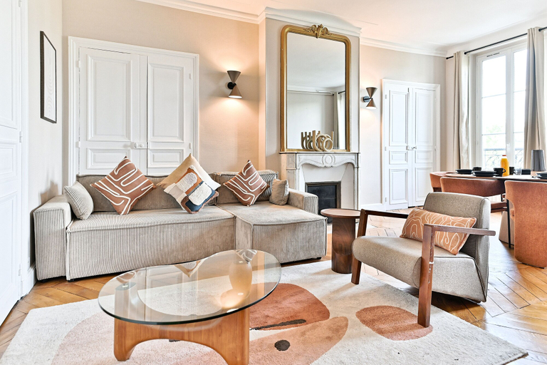 Living area 3, Appartements 3 Boulevard Richard-Lenoir, Paris