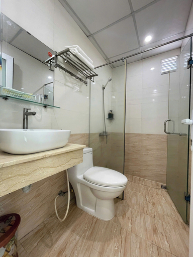 Bathroom 2, The Sóng - Ruby Star Hotel Apartment, Vũng Tàu