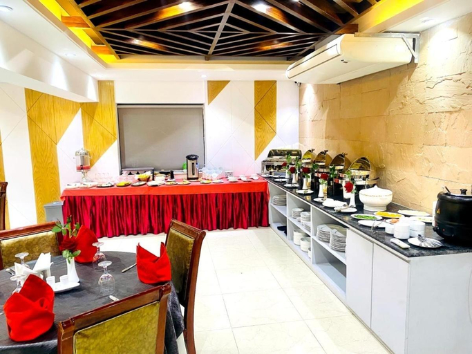 Food & Drinks 4, Hotel West Valley - Baridhara, Dhaka