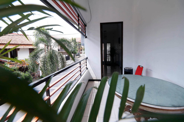 Public Area, RedDoorz Plus near Undip Tembalang, Semarang