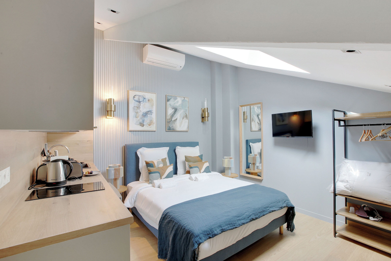 Room 3, Appartements rue Garnier, Hauts-de-Seine