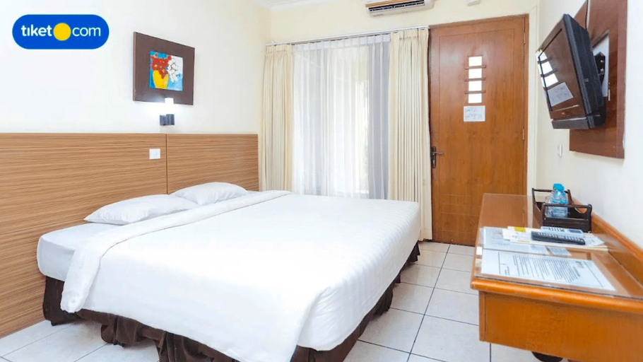 Bedroom 3, Pondok Jatim Park Hotel & Cafe Batu, Malang