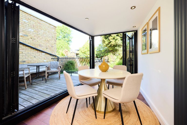 Dining 5, Garden Duplex in Islington, London