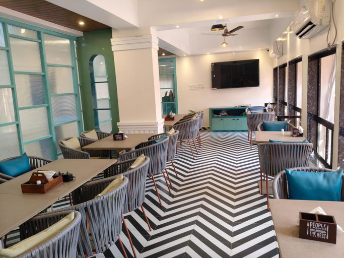 Food & Drinks 4, VIAN INN, Kamrup Metropolitan