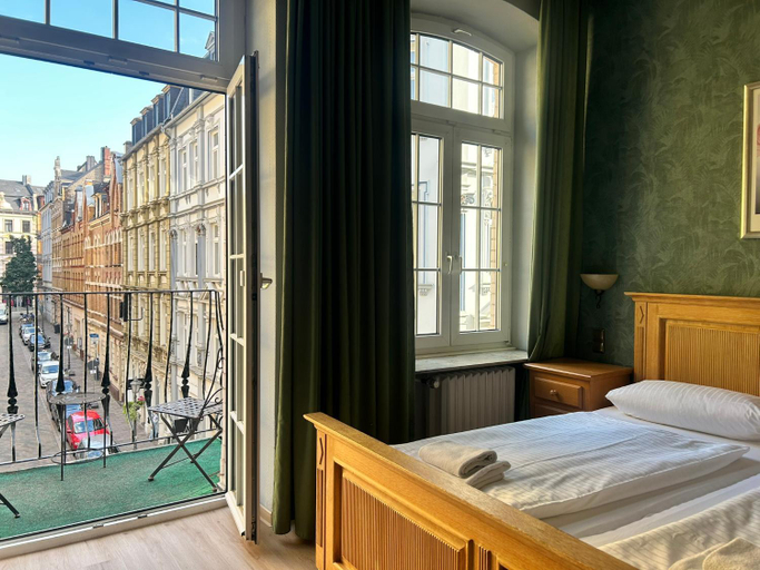Bedroom 3, Nostalgie Altstadthotel Kornpforte, Koblenz
