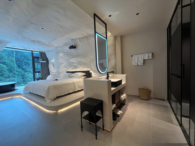 Room 5, Nature Eco Designer Hotel, Zhangjiajie