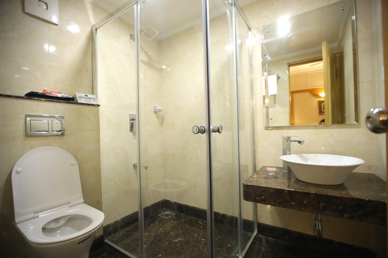 Bathroom 4, Pai Viceroy, Jayanagar, Bangalore