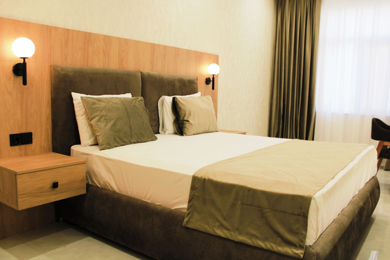 Others 2, Khatai Royal Hotel, Baku
