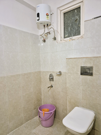 Bathroom 4, Crescent Stays Gachibowli, Hyderabad
