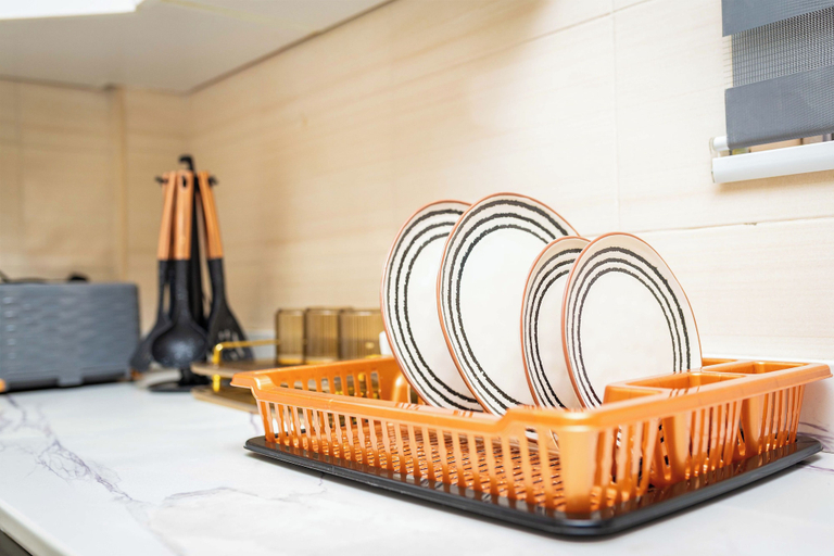 Food & Drinks 5, Libi Apartment-BlueWaters Property, Accra