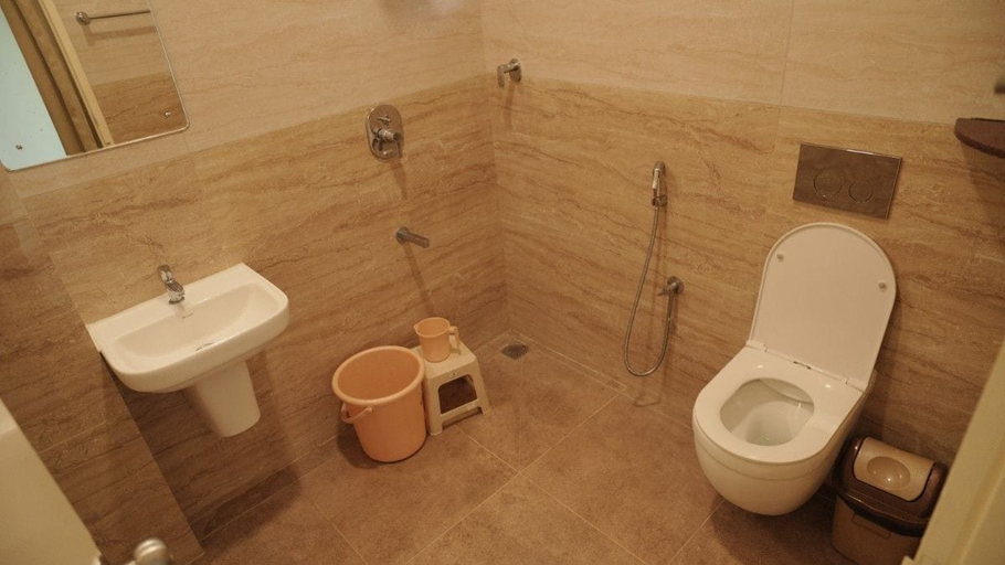 Bathroom 4, Ganesh Residency, Tirunelveli