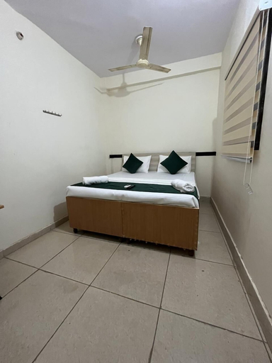 Room 4, The Harikanta Residency, Delhi