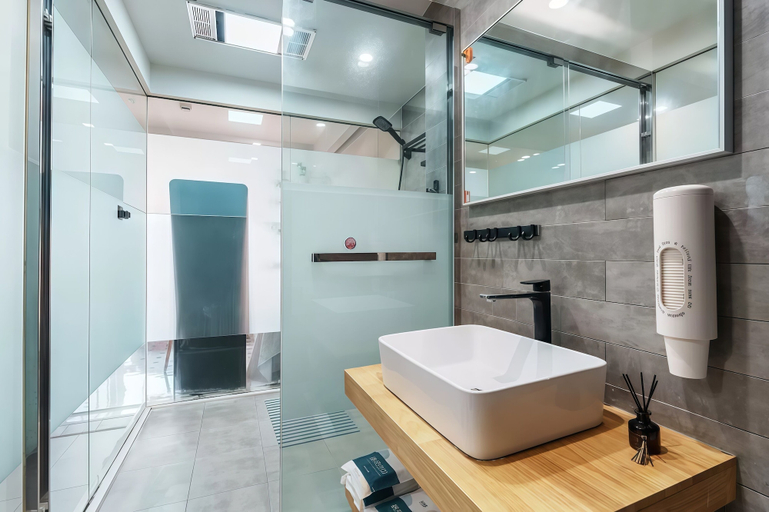 Bathroom 2, Shanghai Hills & Chiya BoutiqueApartment, Shanghai