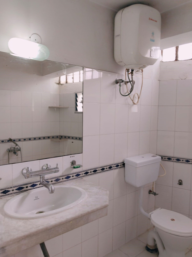 Bathroom 4, Hotel Niladri Palace Siliguri, Darjiling