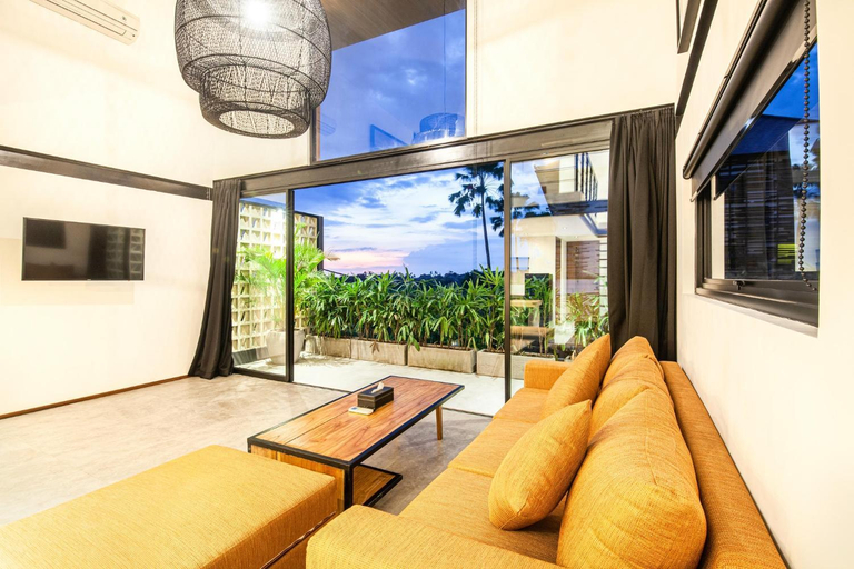 Others 5, Huge Loft 200m from the Beach, Badung