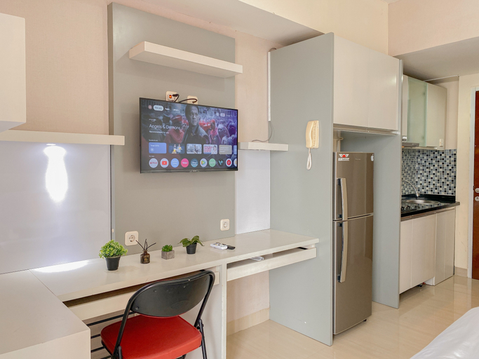 Others 4, White Toned Studio at Apartment Taman Melati Margonda By Travelio, Depok