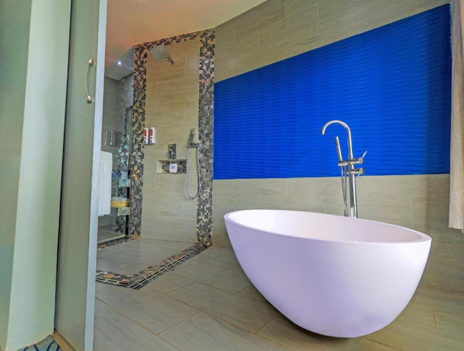 Bathroom 3, Aquarius Kigo Resort, Jinja