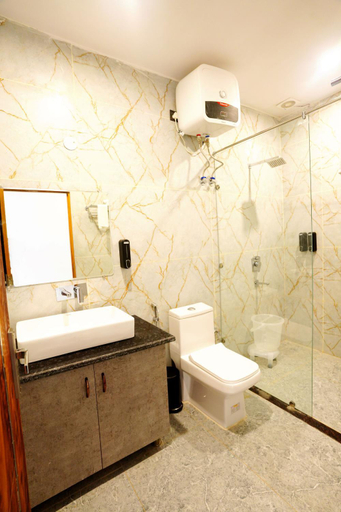 Bathroom 4, MVT Resort & Restaurant, Garhwal