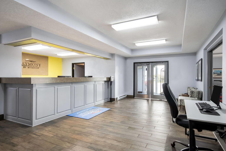 Public Area 2, Baymont by Wyndham Marinette, Marinette
