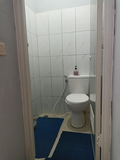 Bathroom 3, Ambu Guest House, Bandung