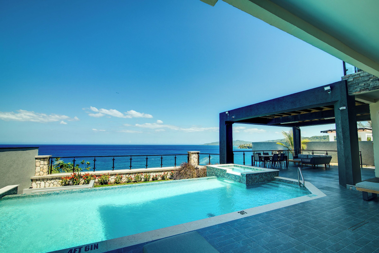 Pool 5, Luxury Oceanfront Villa Fully Staffed