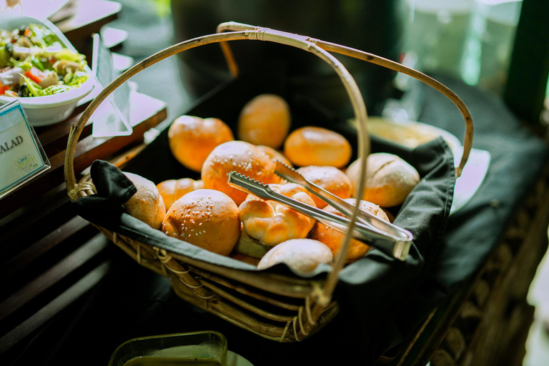 Food & Drinks 2, Lake Serenity Resort & Spa, Kuruvita