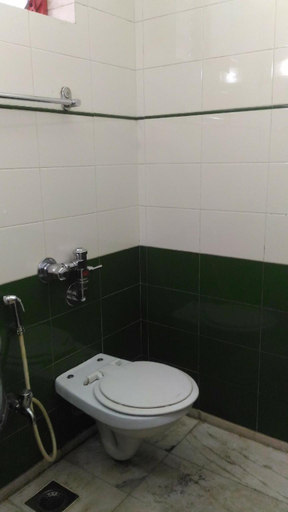 Bathroom, Hotel Panchsheel, South Goa