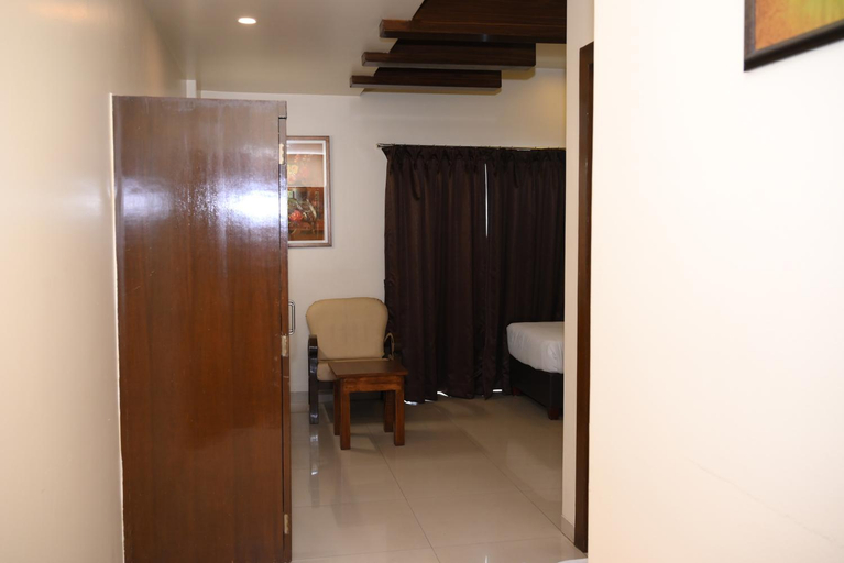 Bedroom 3, Masara Biznotel, Pune