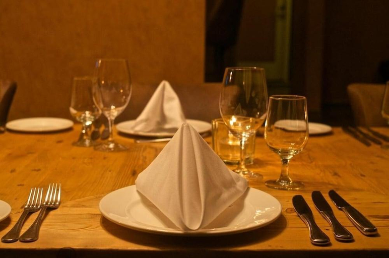 Food & Drinks 4, Mountain Side Hotel Whistler by Executive, Squamish-Lillooet