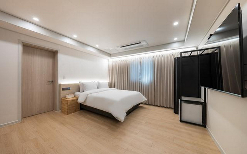Bedroom 2, Mokpo Hotel Rest Peace Square Branch (REST HOTEL), Muan