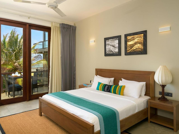 Bedroom 2, Driftwood Villa, Wattala