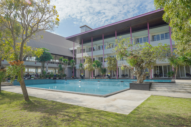 Exterior & Views 5, Aster Hotel, Malang