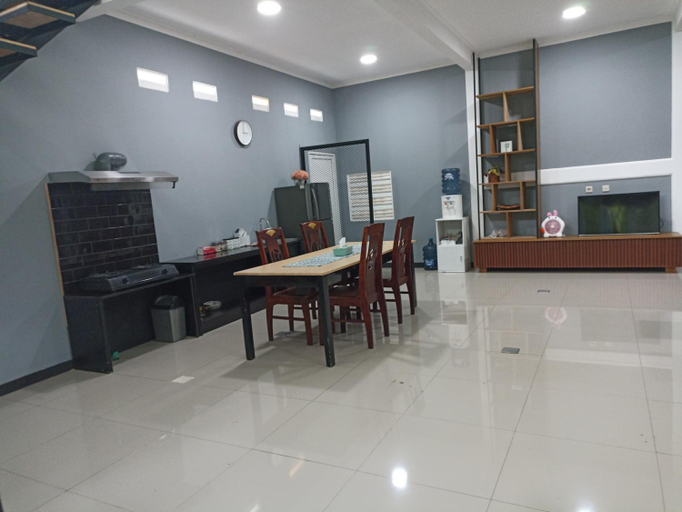 Others 5, Ambu Guest House, Bandung