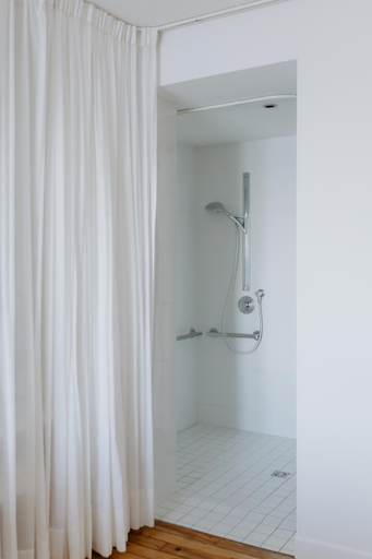 Bathroom 4, Hotel Le Windsor Biarritz , Pyrénées-Atlantiques