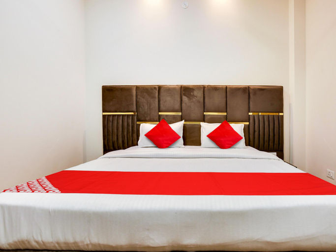 Bedroom 2, Hotel O Globe inn, Ludhiana