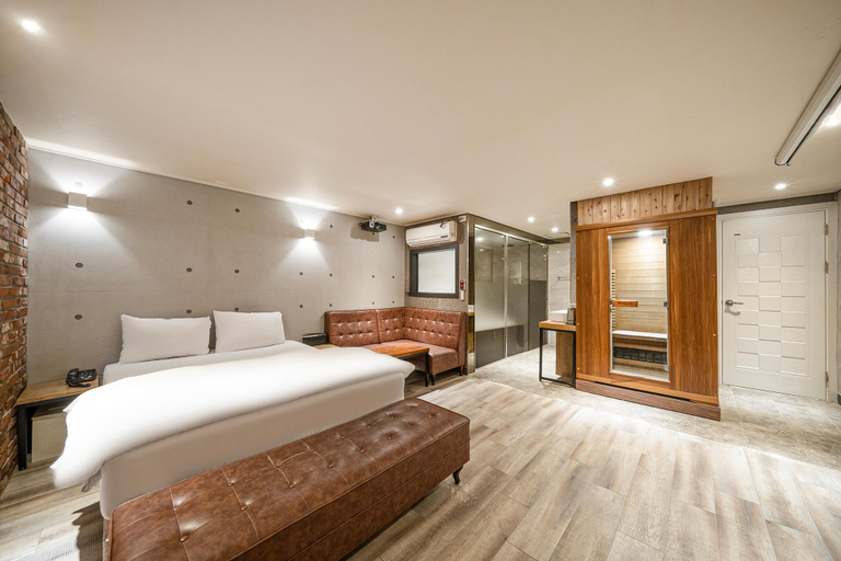 Bedroom 4, Daegu Dongcheon-dong Hotel A4, Chilgok