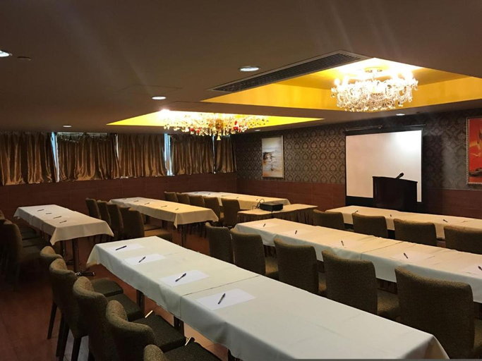 Food & Drinks 5, Ramada Grand Tsim Sha Tsui, Kowloon