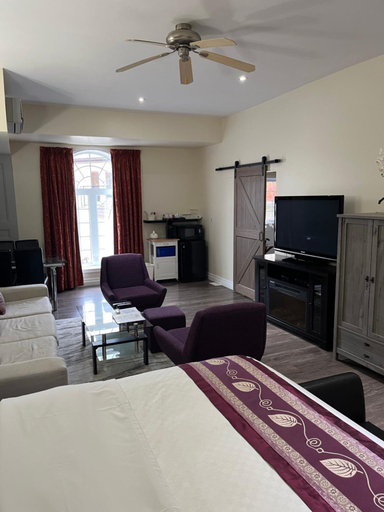 Bedroom 2, Grey Rose Suites, Grey