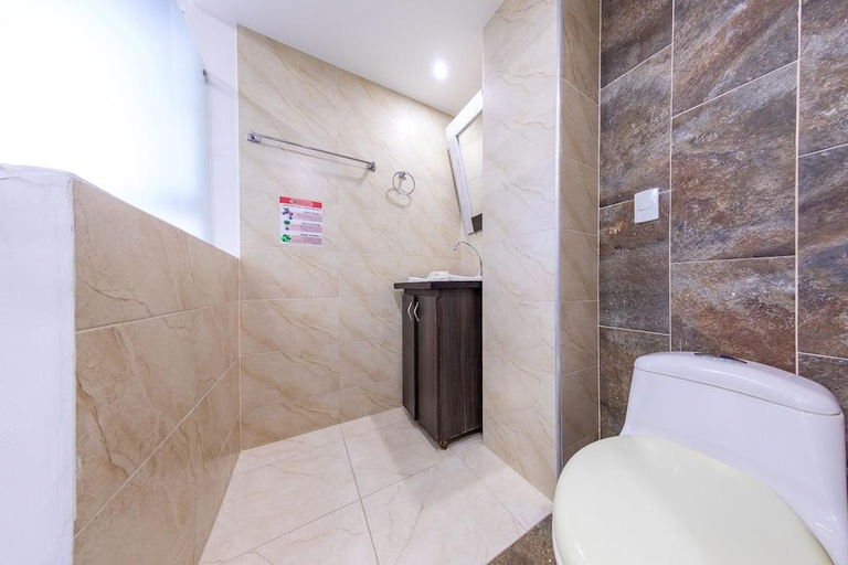 Bathroom 3, HOTEL SAN ANTONIO PLAZA APARTADO, Apartadó