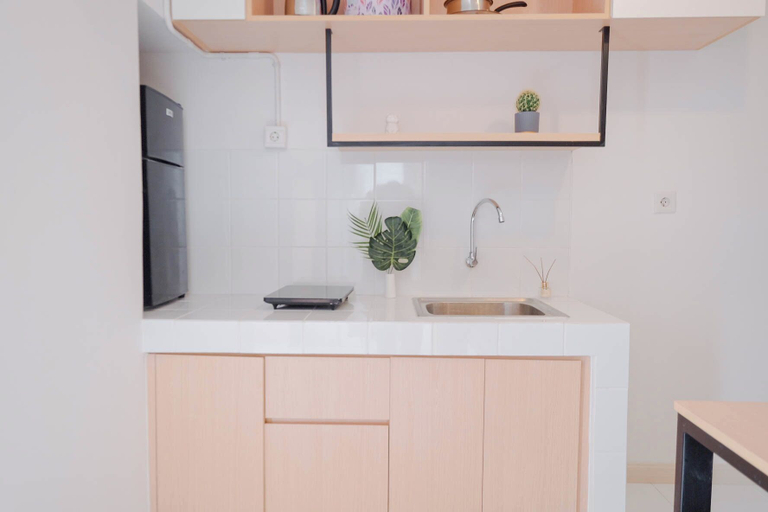 Private kitchen 3, Cozy And Spacious 2Br Apartment Tokyo Riverside Pik 2, Tangerang