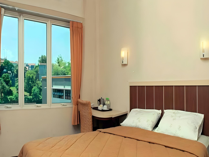 Bedroom, Dago's Hill Hotel, Bandung