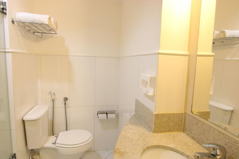 Bathroom, Samba Macae, Macaé