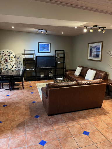 Others 5, Grey Rose Suites, Grey