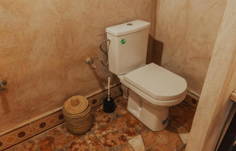 Bathroom 2, Berber Safari Camping, Errachidia